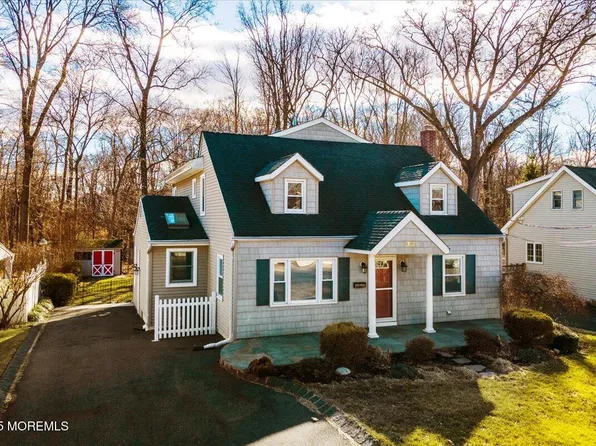 73 Alameda Court, Shrewsbury Boro, NJ 07702