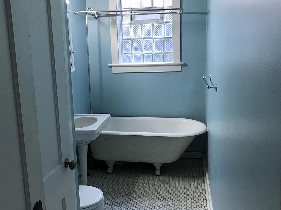 1st image of 5312 N Glenwood Ave APT Gdn