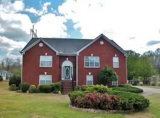 4316 Foxberry Run, Loganville, GA 30052