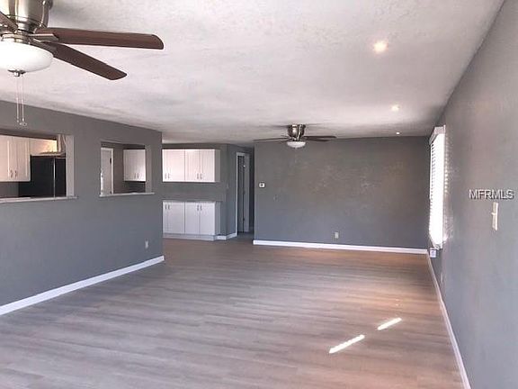 5th image of 904 Elizabeth Ln