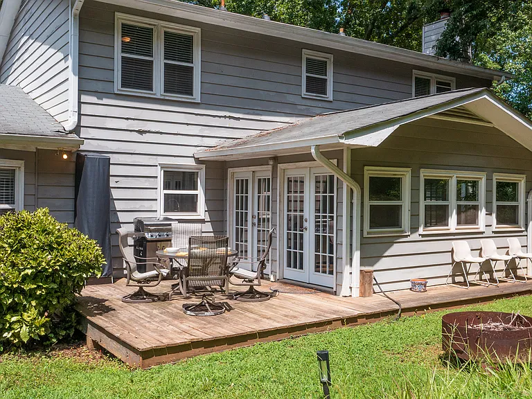 405 Boling Dr — Photo 16
