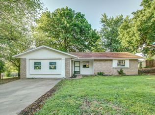 605 Elmwood Dr, Cleveland, OK 74020