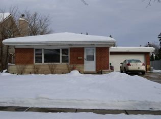 571 S School St, Lombard, IL 60148