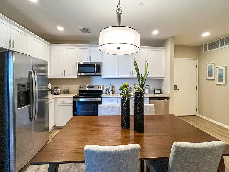 Ollie North Park Lofts — Photo 9