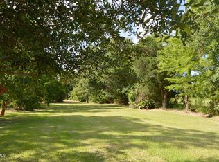 239 2nd St, Pass Christian, MS 39571