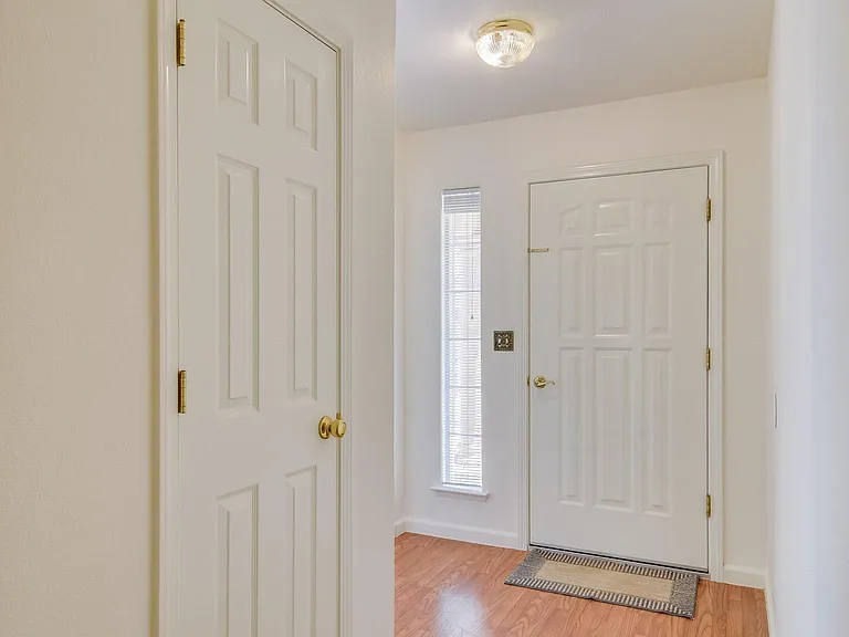 27557 Paradise Valley Ln — Photo 13