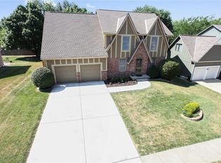 5905 W 157th Ter, Overland Park, KS 66223