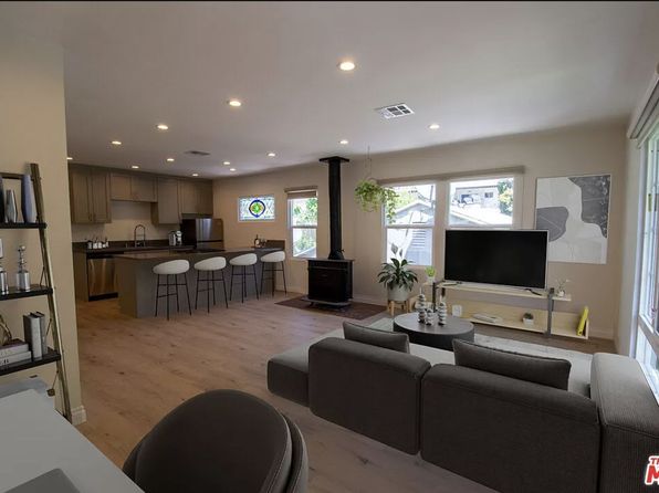 1127-1135.5 N Vista St #1135