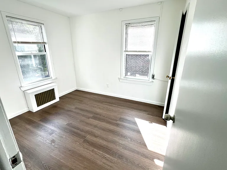 9924 Ascan Ave — Photo 10