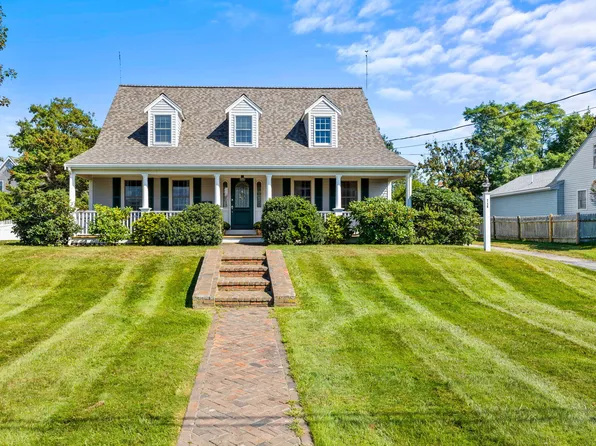 346 Walker Street, Falmouth, MA 02540