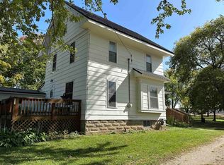 1100 1st Ave, Floyd, IA 50435