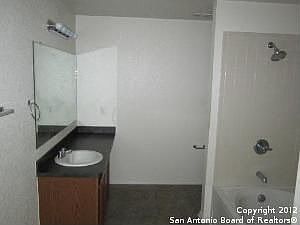 4th image of 4302 Waldon Pond