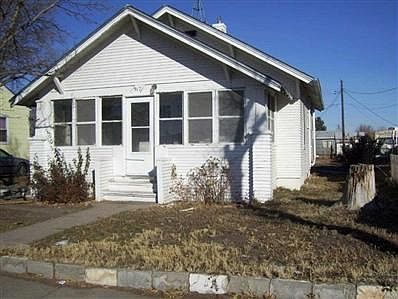 1st image of 917 E 8th St