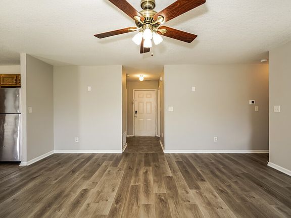 4th image of 5837 Ashcroft Dr