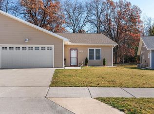 1980 Retzlaff Dr, Reedsburg, WI 53959