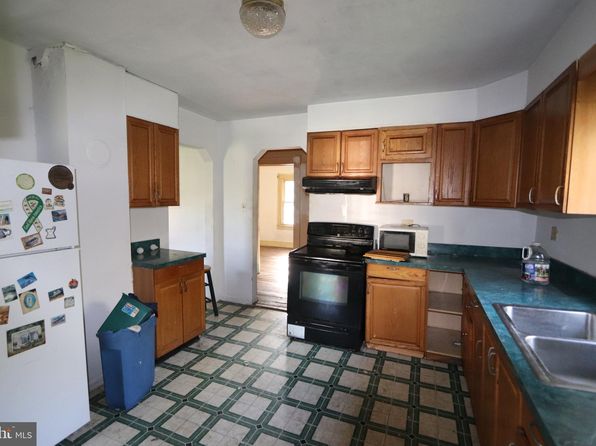 6680 Pomfret Rd, La Plata, MD 20646