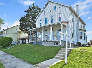 874 2nd St, Whitehall, PA 18052