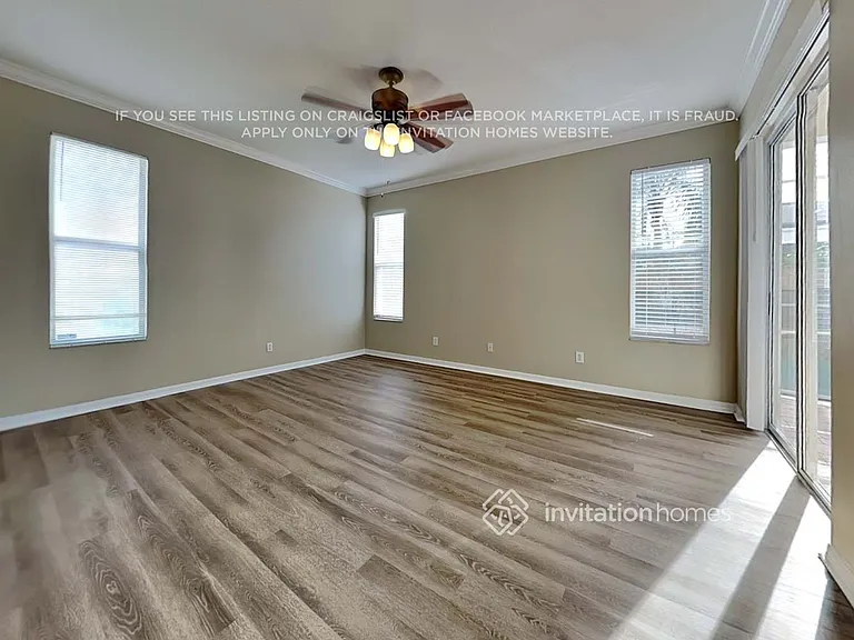 17011 Falconridge Rd — Photo 12