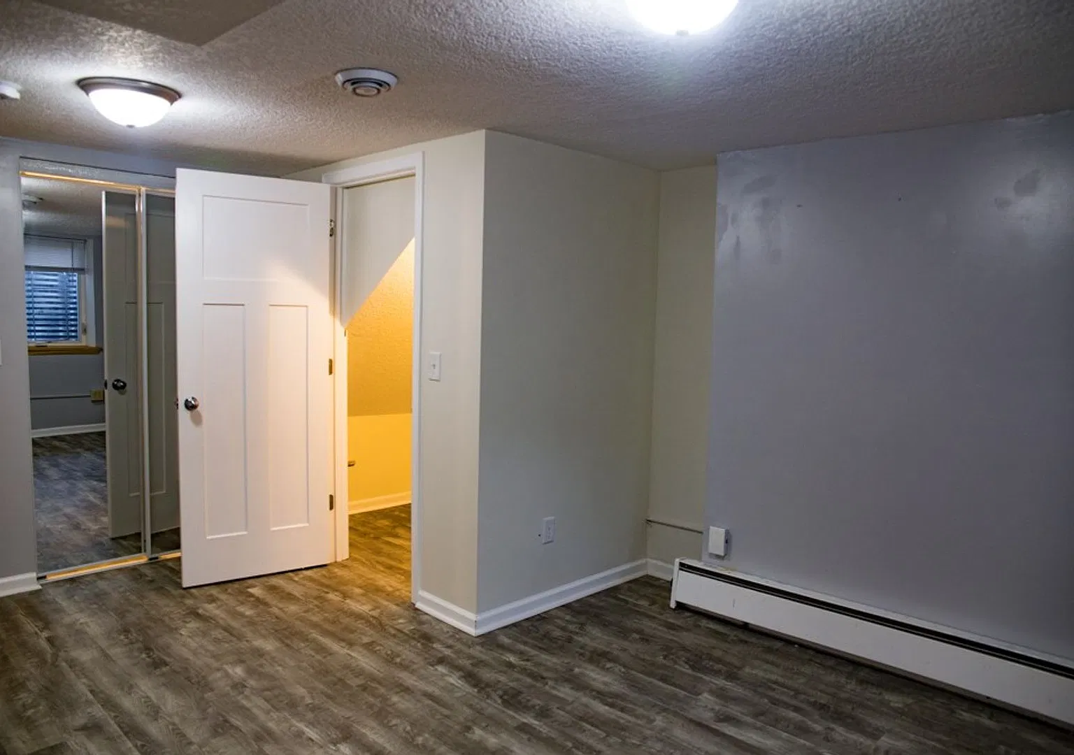 4 bedroom 2 bath available 9/1/2023 — Photo 3
