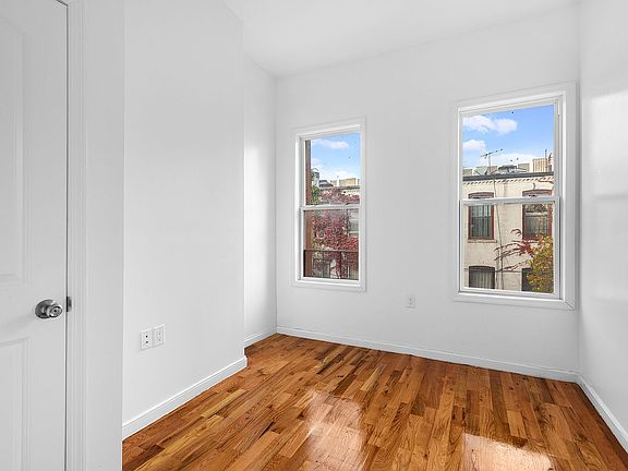 4th image of 2311 Cortelyou Rd #2