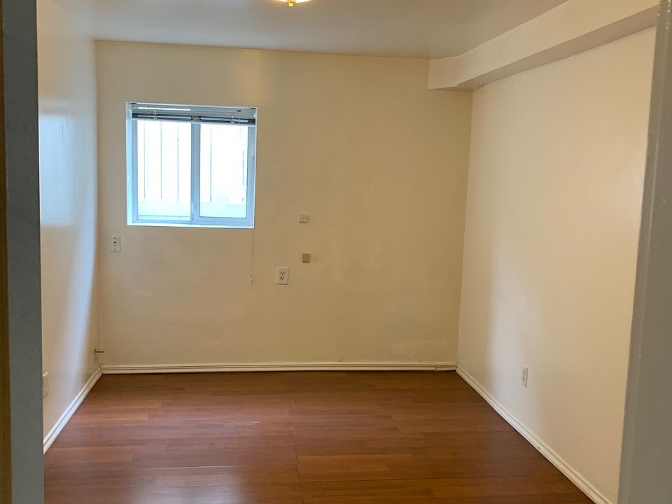1st image of 3955 Pandora St