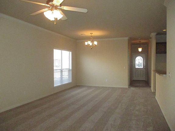 3rd image of 509 SW 124th Pl