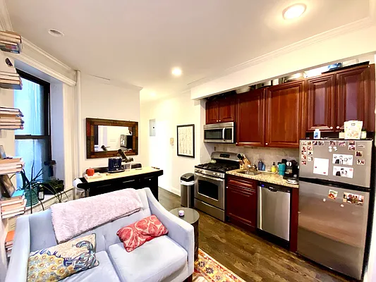 Rented by Douglas Elliman | media 8