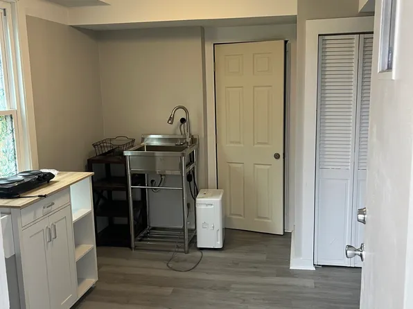 (undisclosed Address), Waterbury, CT 06708