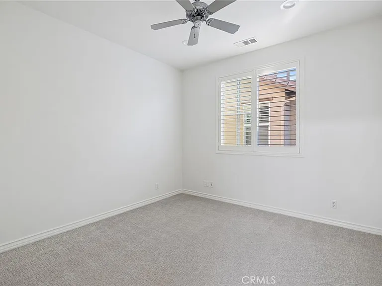 27 Daphne — Photo 30