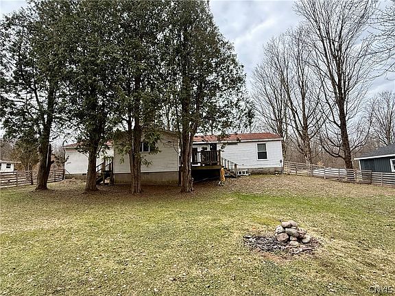 2nd image of 1841 Mulholland Rd