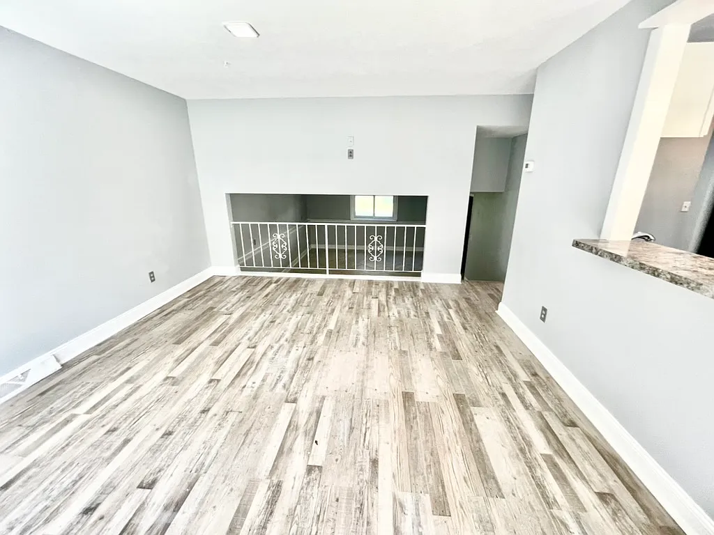4885 Lear Nagle Rd — Photo 4