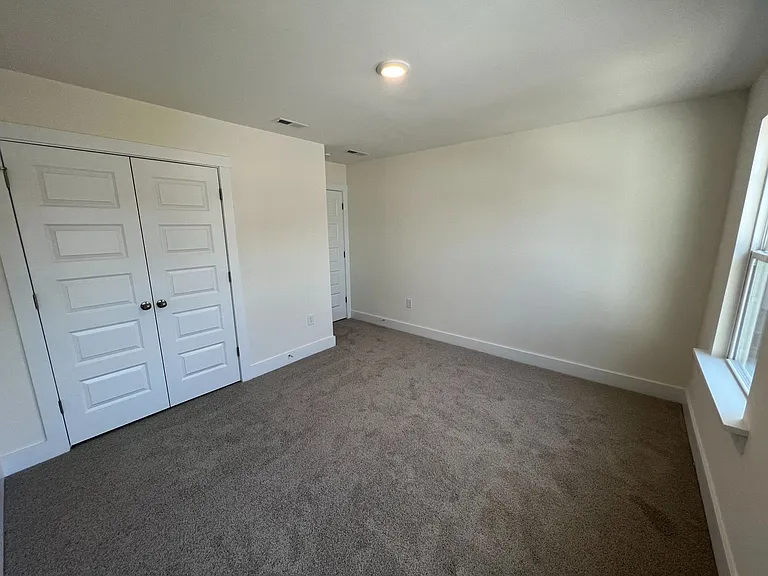 483 Clark Creek Ln — Photo 19