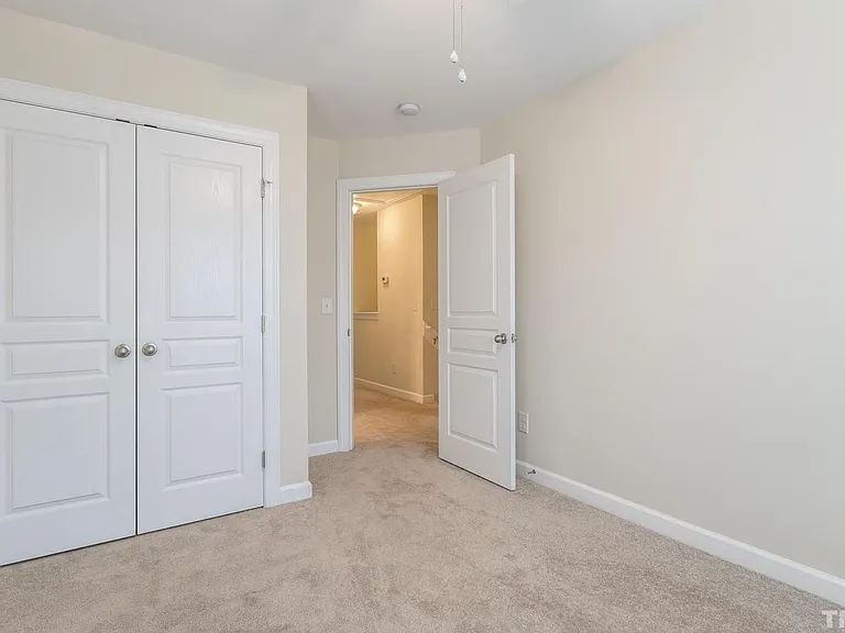 8024 Sycamore Hill Ln — Photo 4