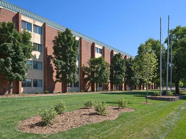 E Street Flats - Student Housing