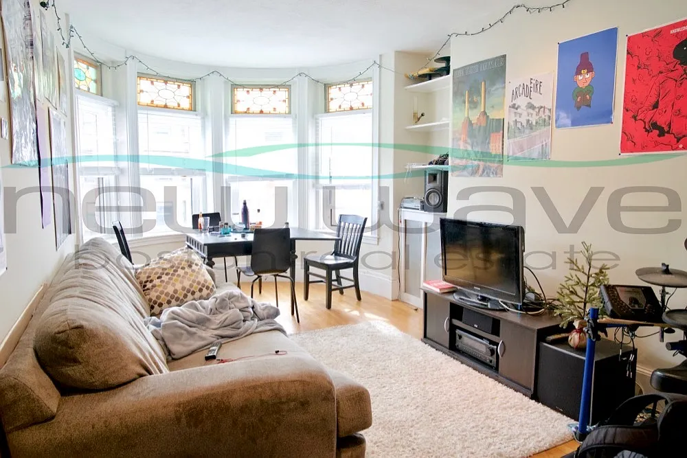 2 bed, 775 sqft, $3,850 — Photo 1