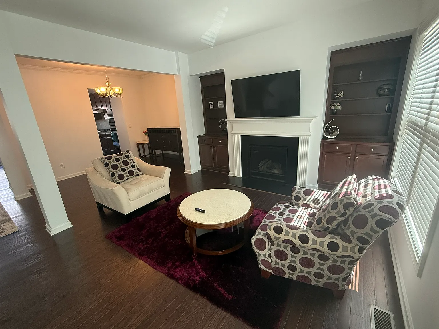 4 bed, 2618 sqft, $3,400 — Photo 2