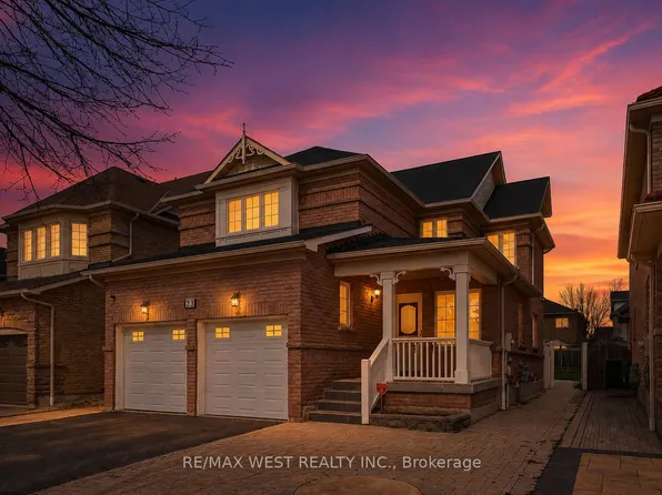 23 Gloria Cres, Whitby, ON L1P 1V4