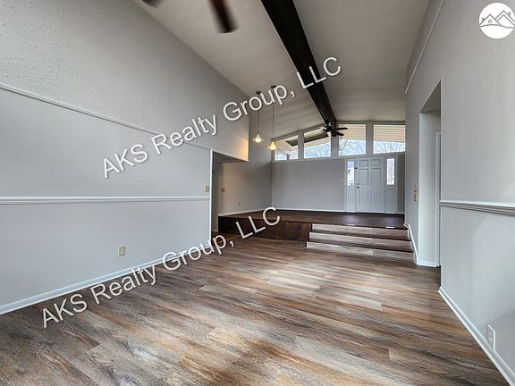 4th image of 1613 Stonewall Dr