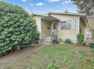 7381 Grand St, Mission, BC V2V3S3