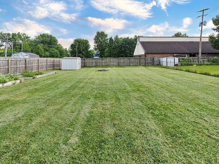 4183 Little Pine Dr — Photo 36