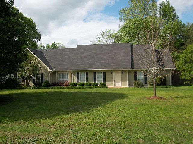 2nd image of 400 Meadowlawn Dr