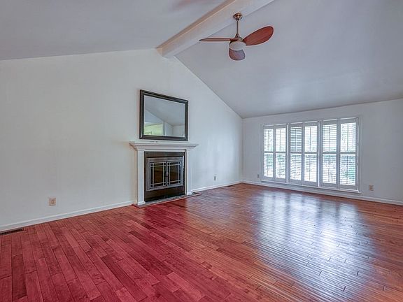 3rd image of 101 Scottswood Dr