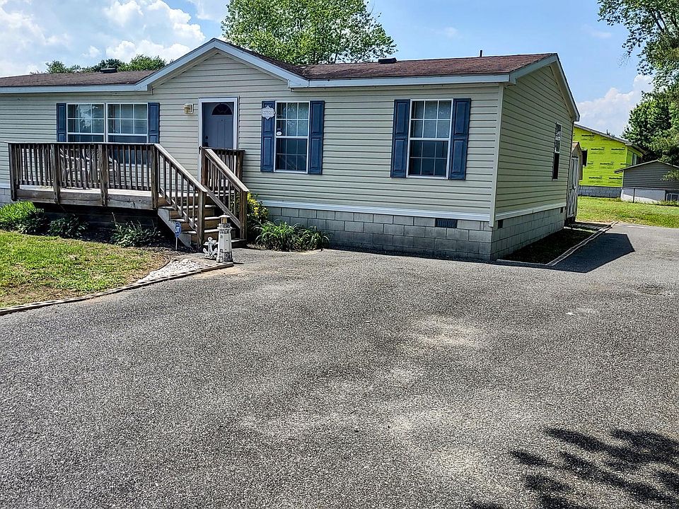 1st image of 27520 Briar Ln