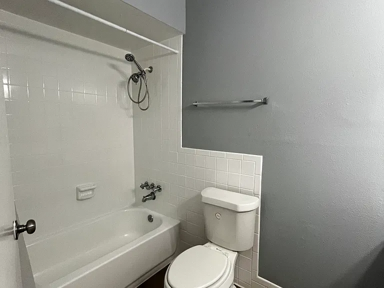 3262 Branard St #6 — Photo 12