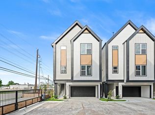 5213 Green Pine Tree Dr, Houston, TX 77018
