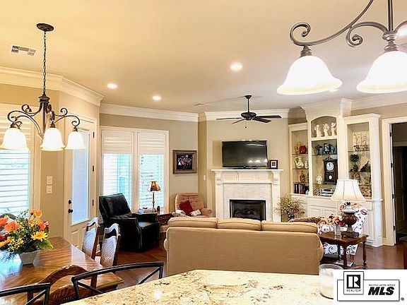 4th image of 809 Janna Dr