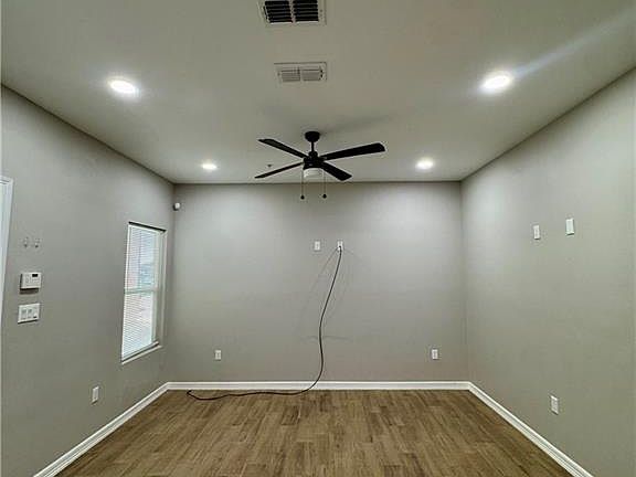5th image of 720 Ragland St Unit 2