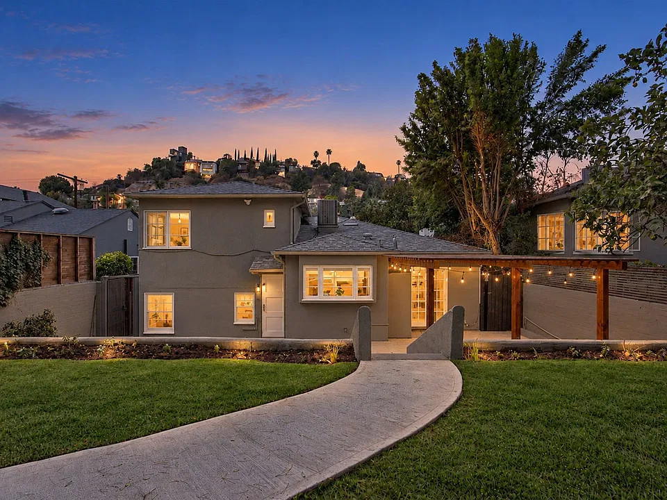 2310 Griffith Park Blvd
