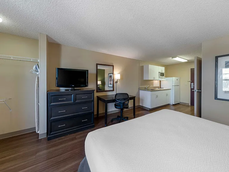 Studio Suite - 1 King Bed