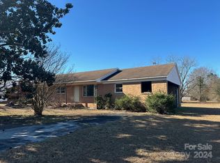 835 Baxley Pond Rd, Kershaw, SC 29067